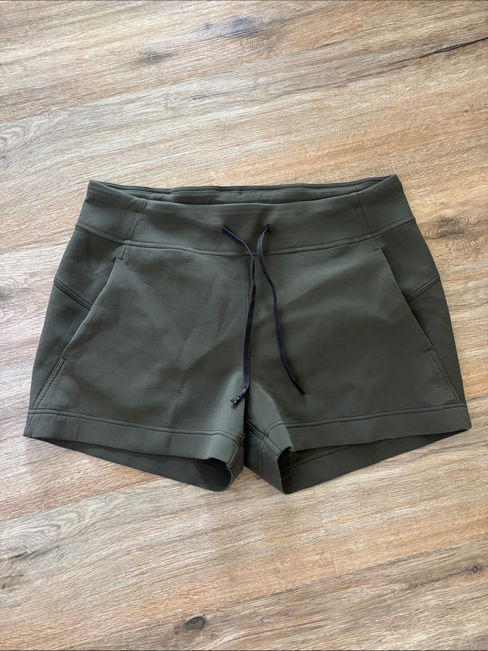 lululemon athletica Women's Olive Drawcord Athletic Shorts